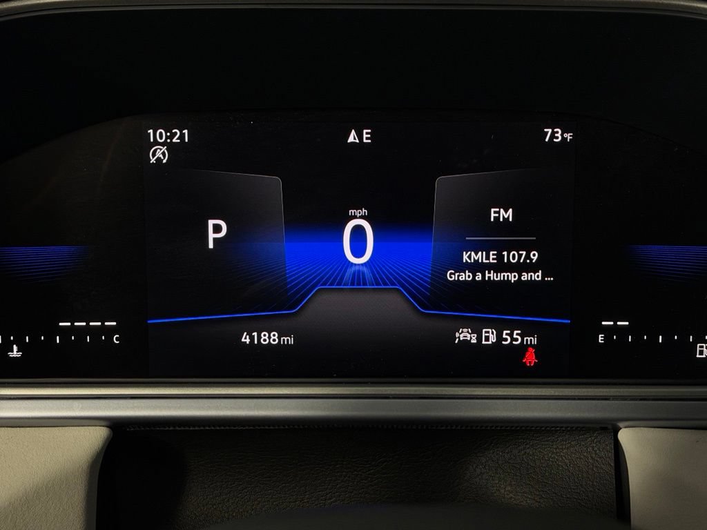 Used 2025 Volkswagen Taos SE w/ Panoramic Sunroof Package FWD image 15