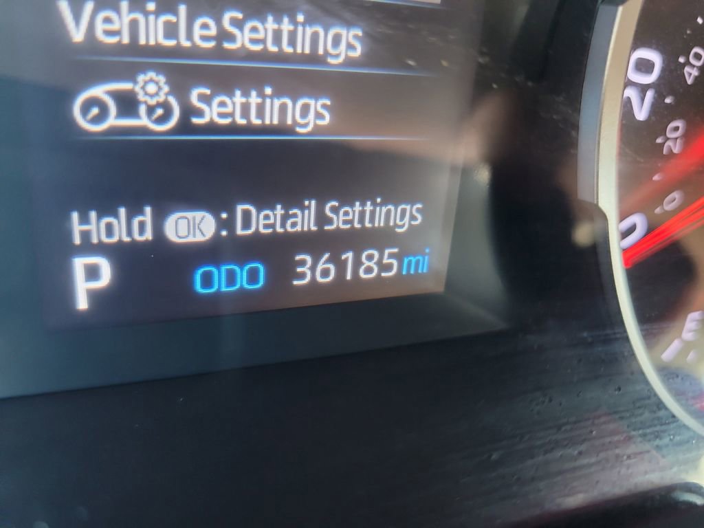 Used 2022 Toyota RAV4 LE image 30