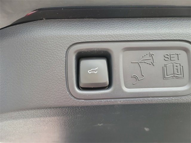 Used 2024 Ford Expedition Max XLT image 13