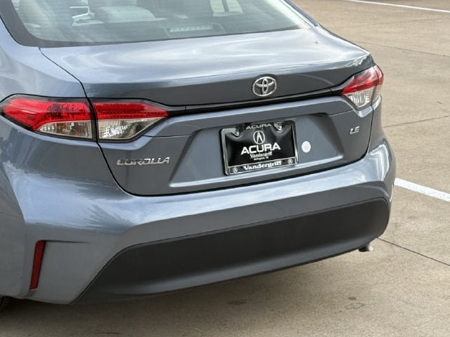 Used 2025 Toyota Corolla LE FWD image 6