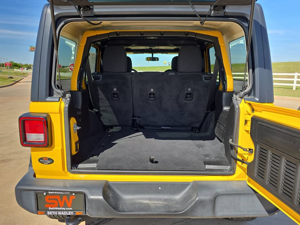 Used 2021 Jeep Wrangler Unlimited Sport AWD/4WD image 12