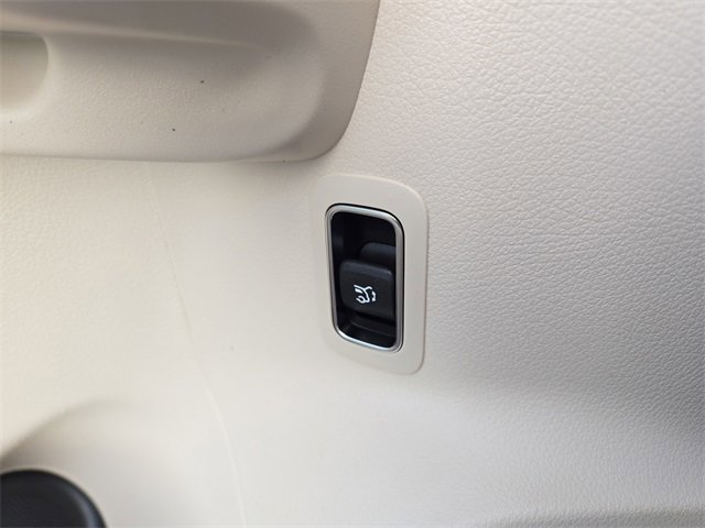 New 2026 Mercedes-Benz GLB 250 4MATIC image 24