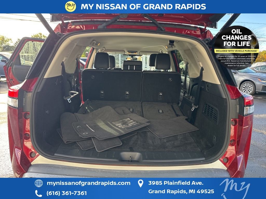 Used 2023 Nissan Pathfinder SL image 25