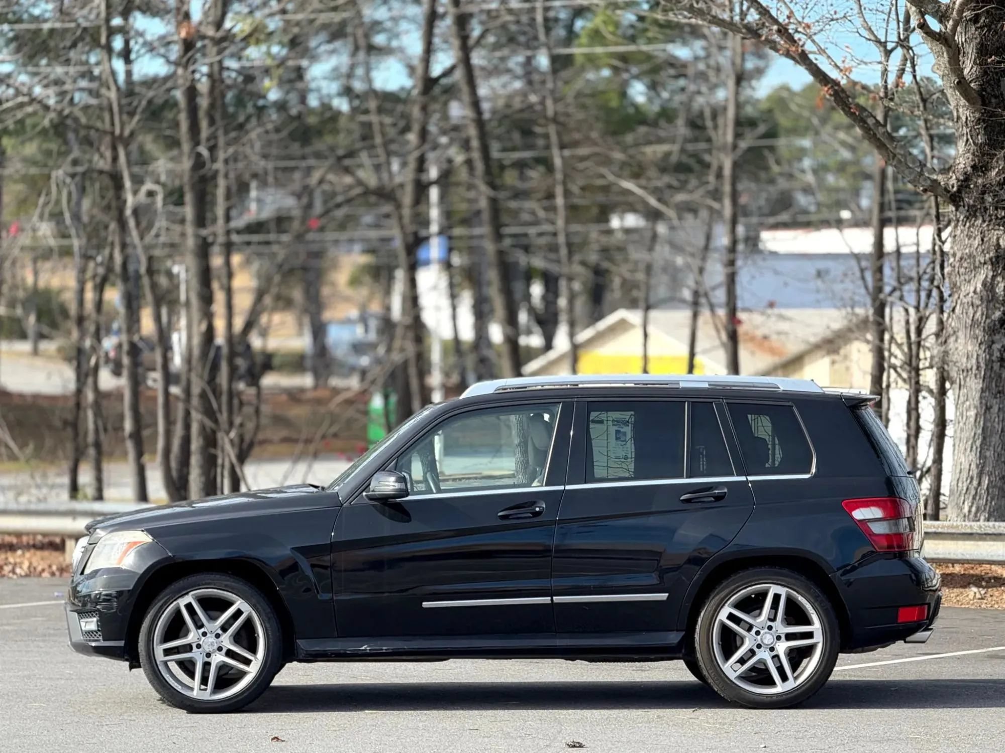 Used 2010 Mercedes-Benz GLK 350 4MATIC image 8