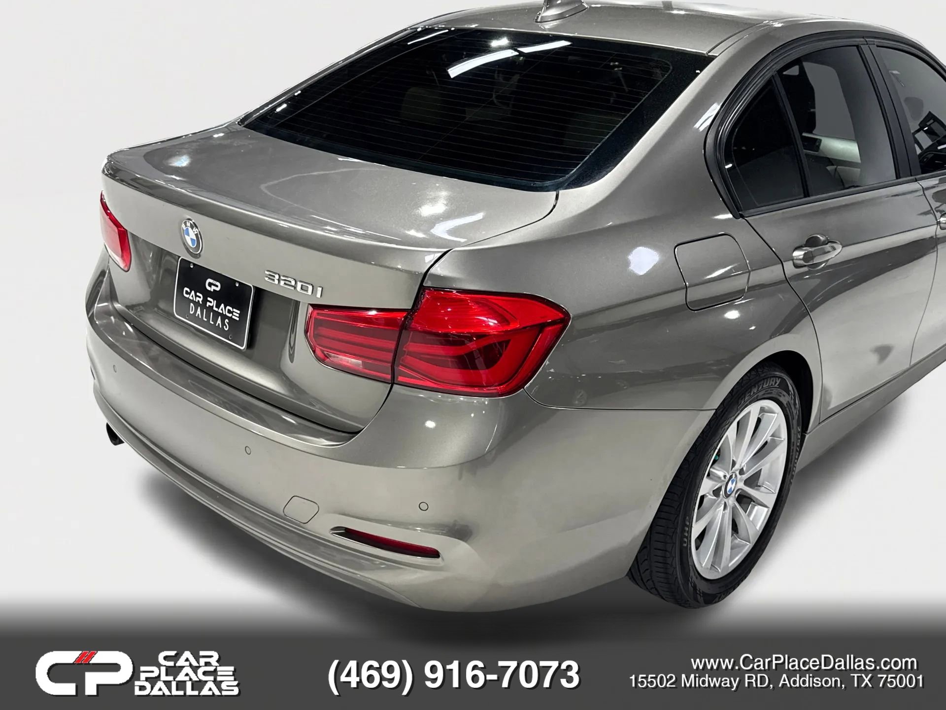 Used 2016 BMW 320i Sedan image 14