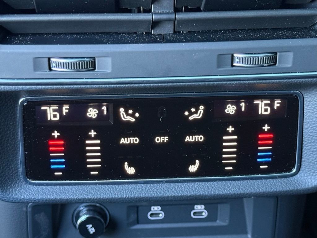 Used 2022 Audi SQ8 Prestige w/ Prestige Package image 70