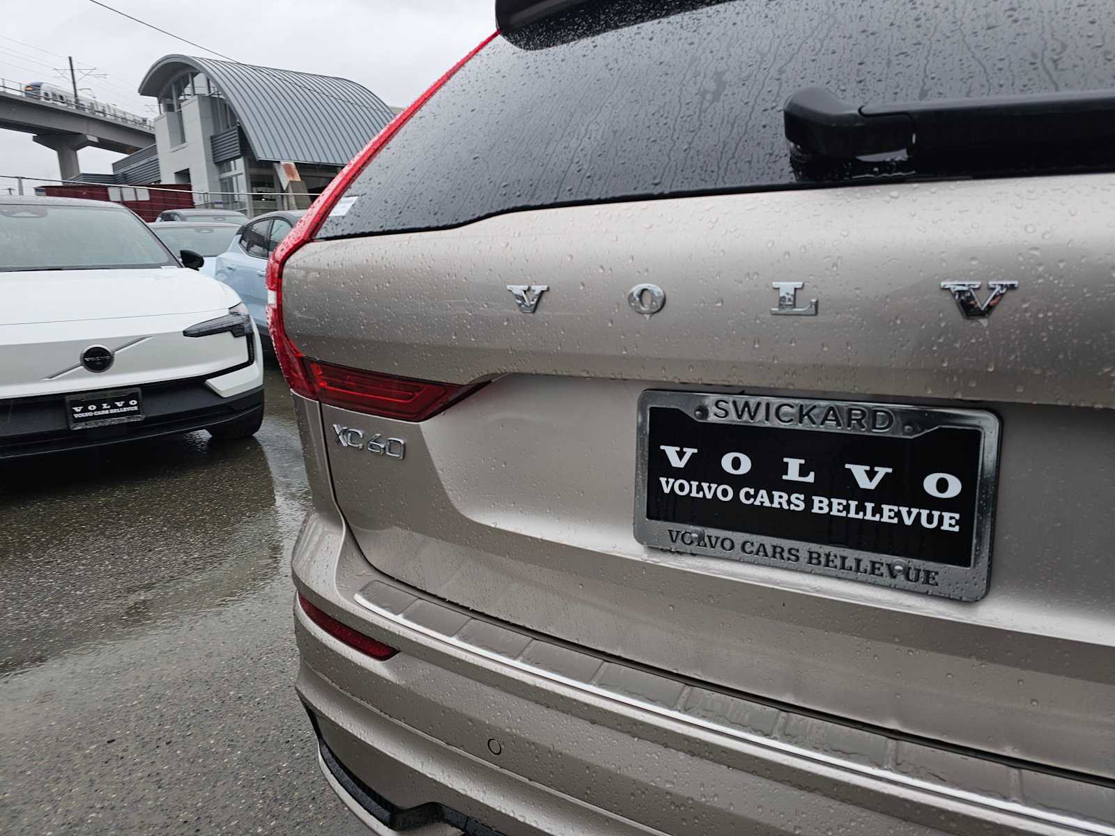 Certified 2024 Volvo XC60 T8 Plus w/ Protection Package Premier image 9