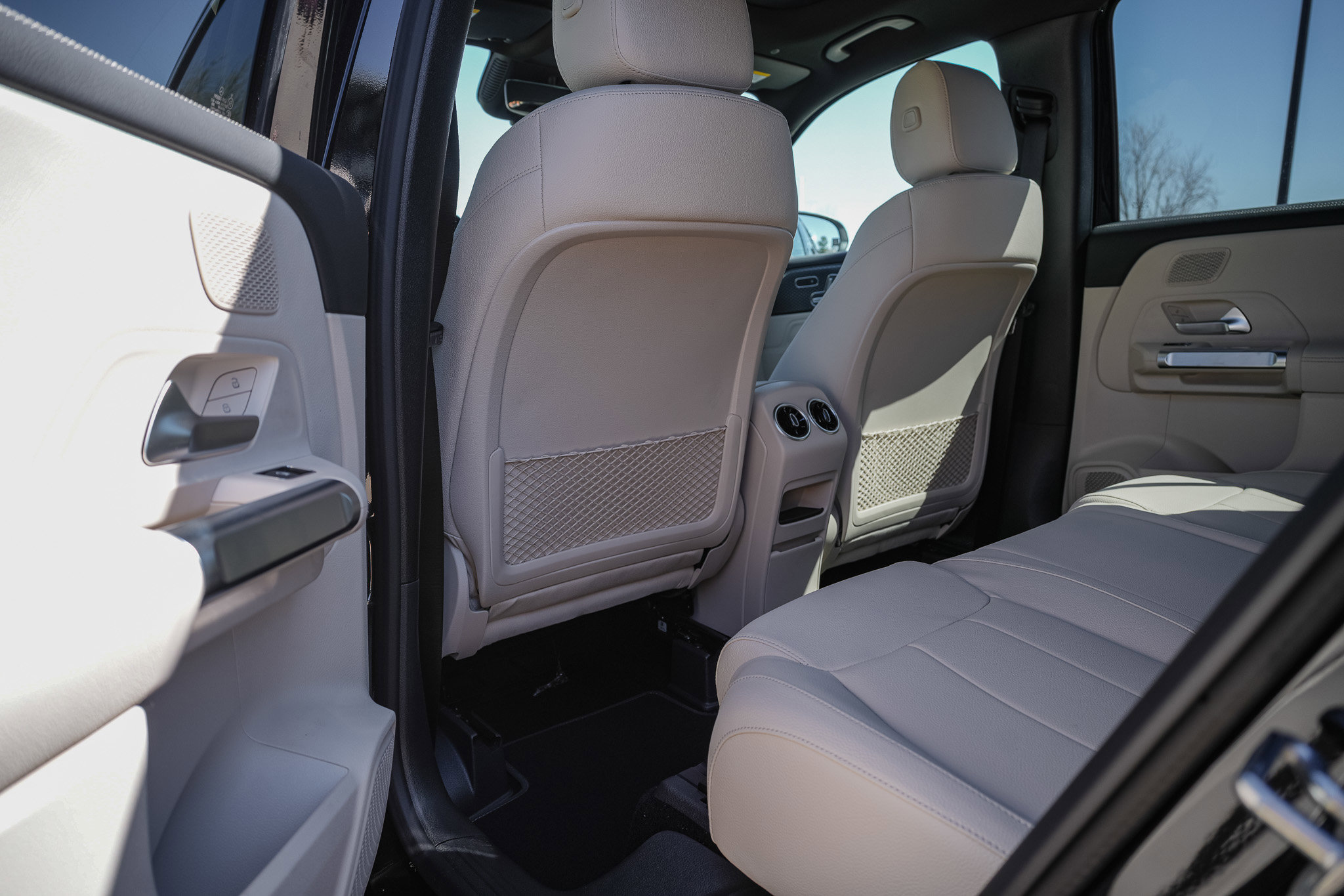 New 2026 Mercedes-Benz GLB 250 4MATIC image 26