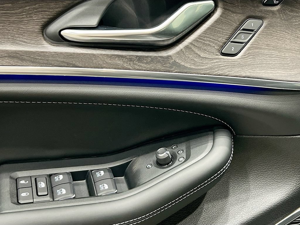 New 2025 Jeep Grand Cherokee L Overland w/ Luxury Tech Group IV AWD/4WD image 19