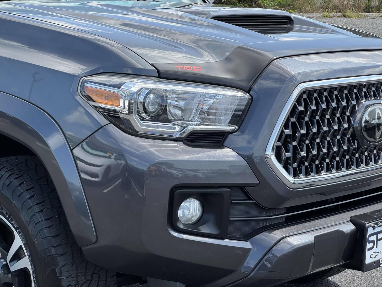Used 2019 Toyota Tacoma TRD Sport AWD/4WD image 29