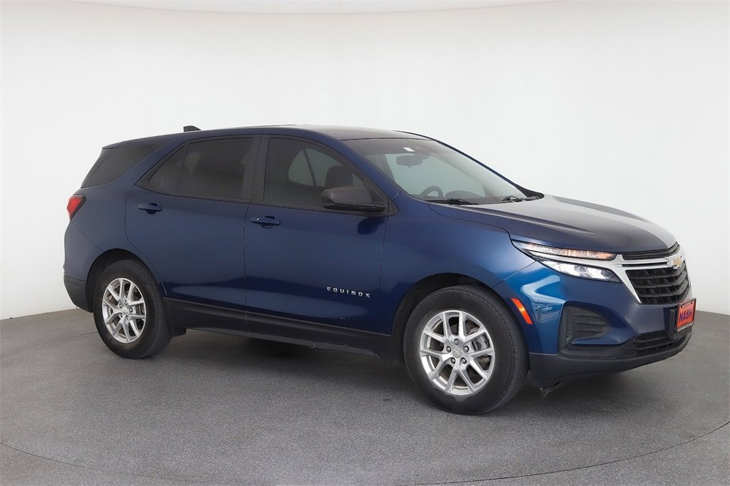 Used 2022 Chevrolet Equinox LS w/ LS Convenience Package image 1