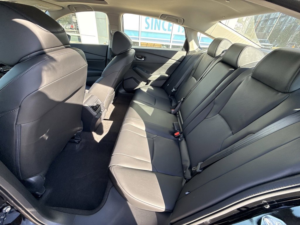 Used 2025 Honda Accord EX-L image 9