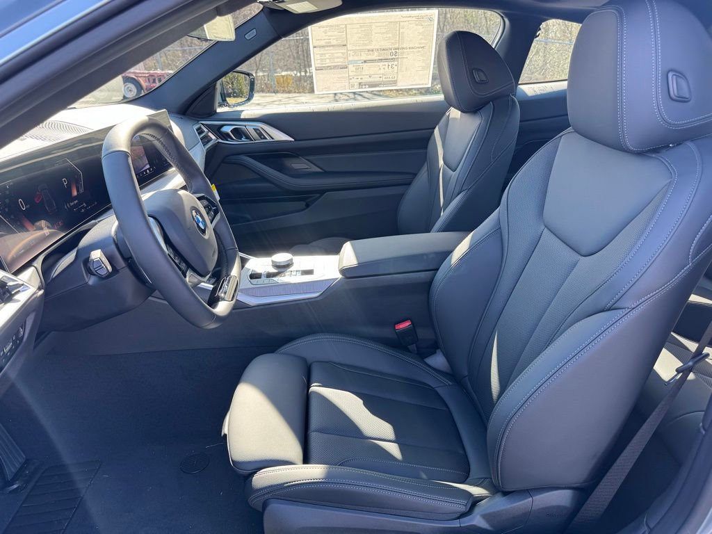 Used 2025 BMW 430i Coupe w/ Convenience Package image 11