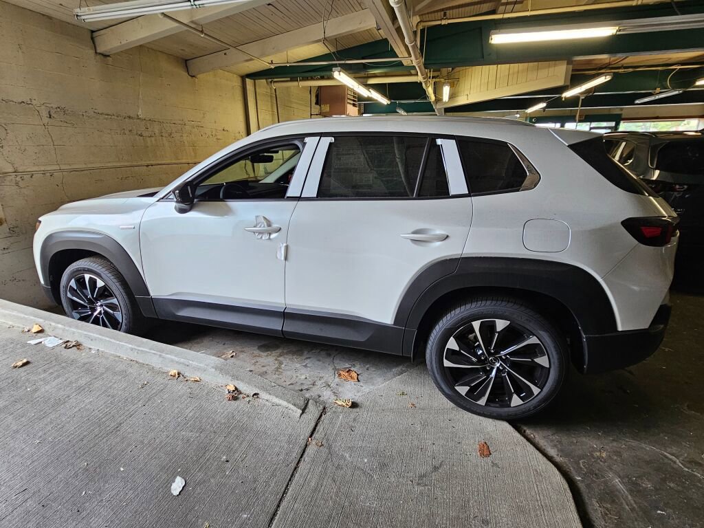 New 2025 MAZDA CX-50 2.5 Hybrid w/ Premium Plus Pkg image 2