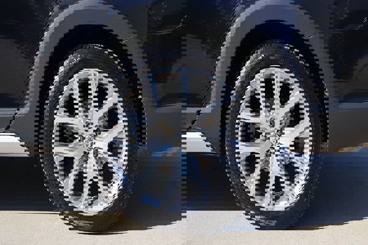 Used 2017 BMW M2 image 20