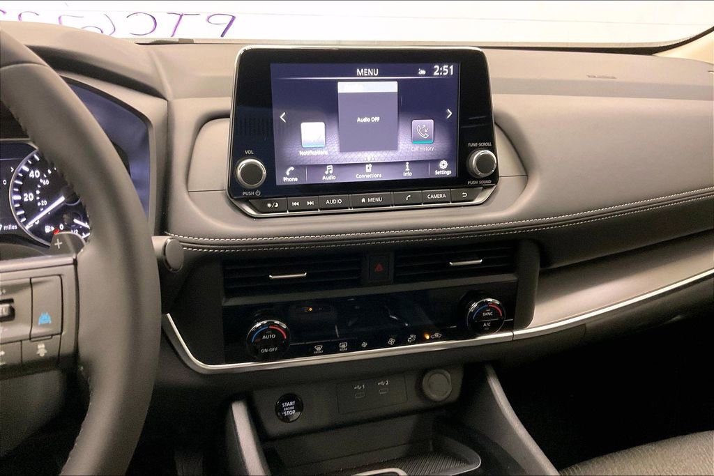 Certified 2026 Nissan Rogue SV AWD/4WD image 5