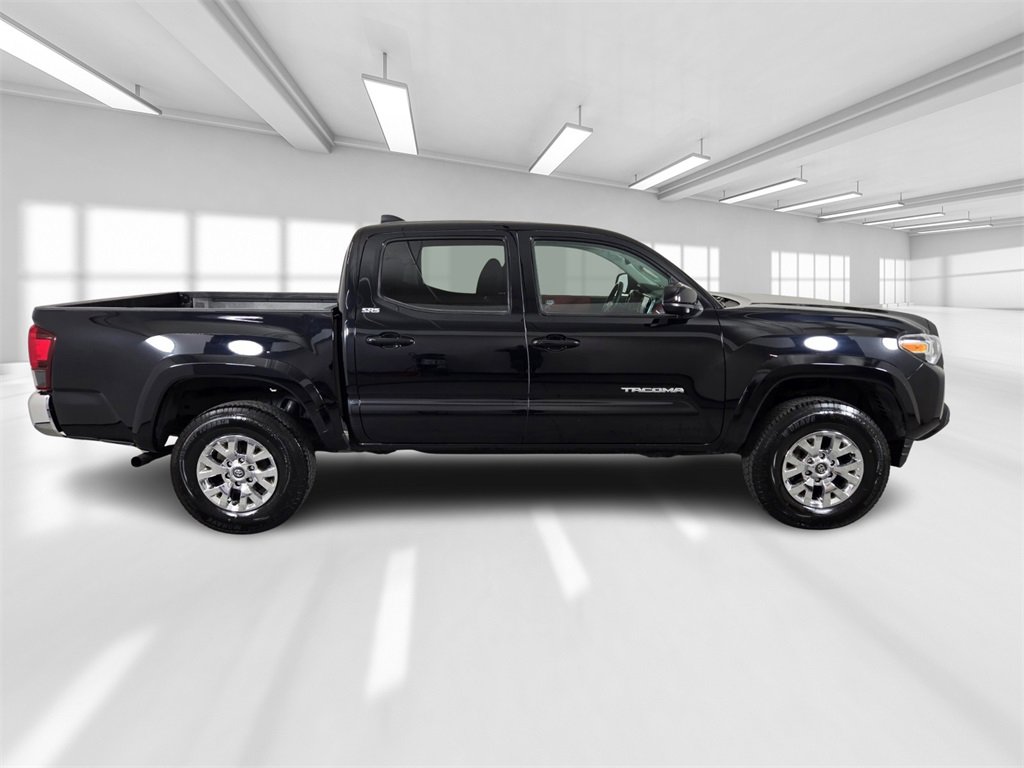 Used 2022 Toyota Tacoma SR5 image 8