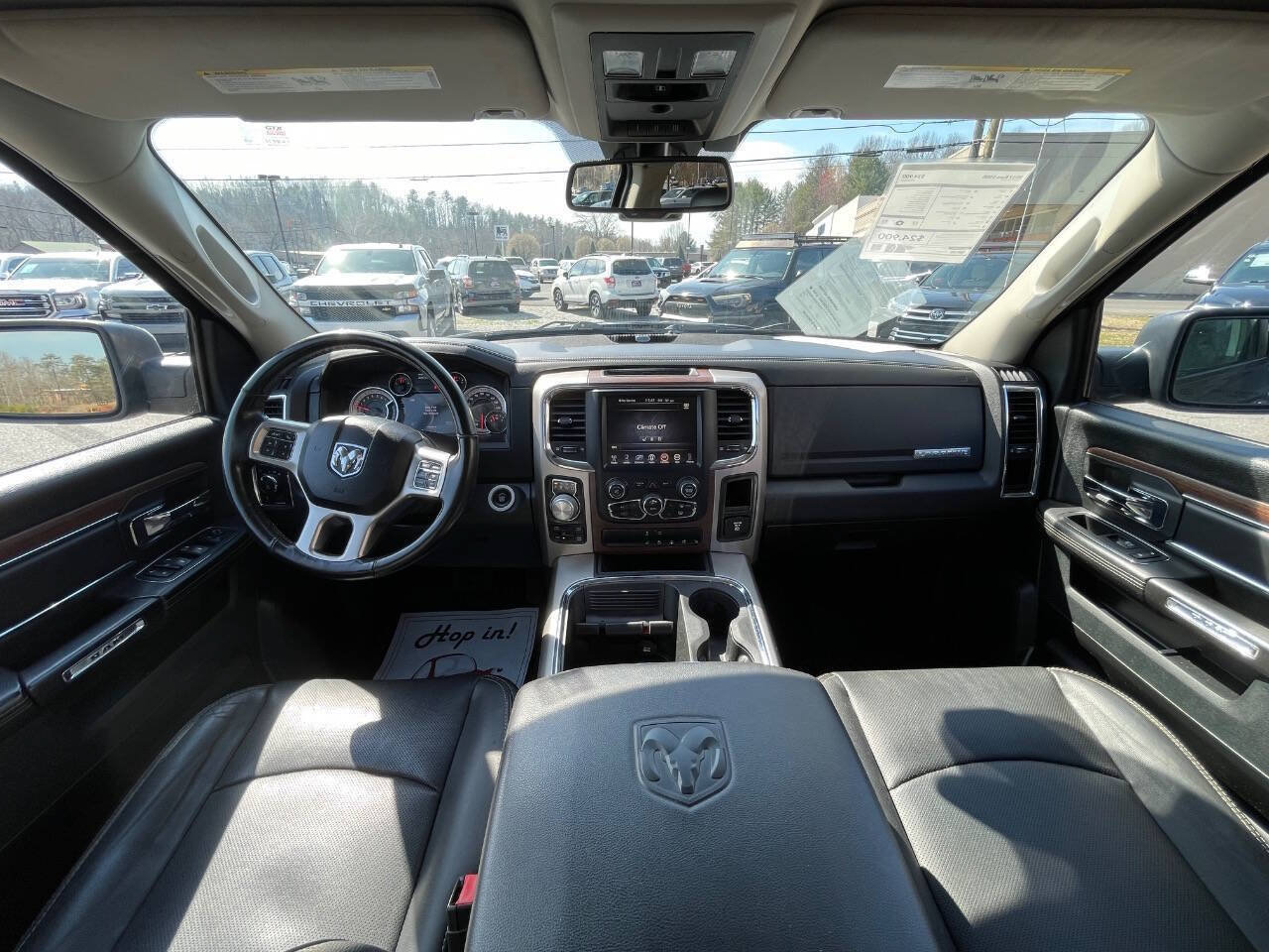 Used 2017 RAM 1500 Laramie w/ Convenience Group AWD/4WD image 21