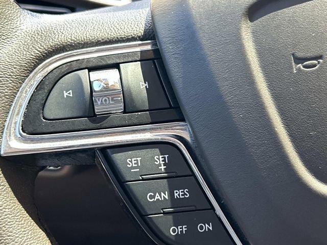 Used 2022 Lincoln Nautilus FWD w/ Premium Package image 28