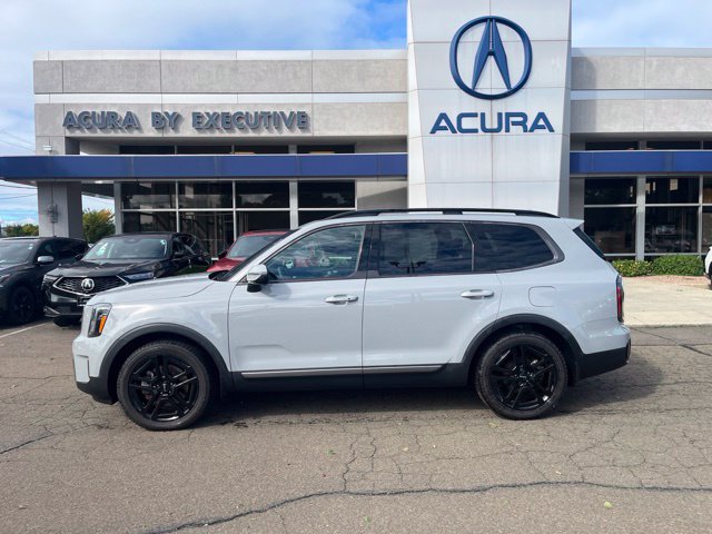 Used 2023 Kia Telluride EX X-Line AWD/4WD image 2