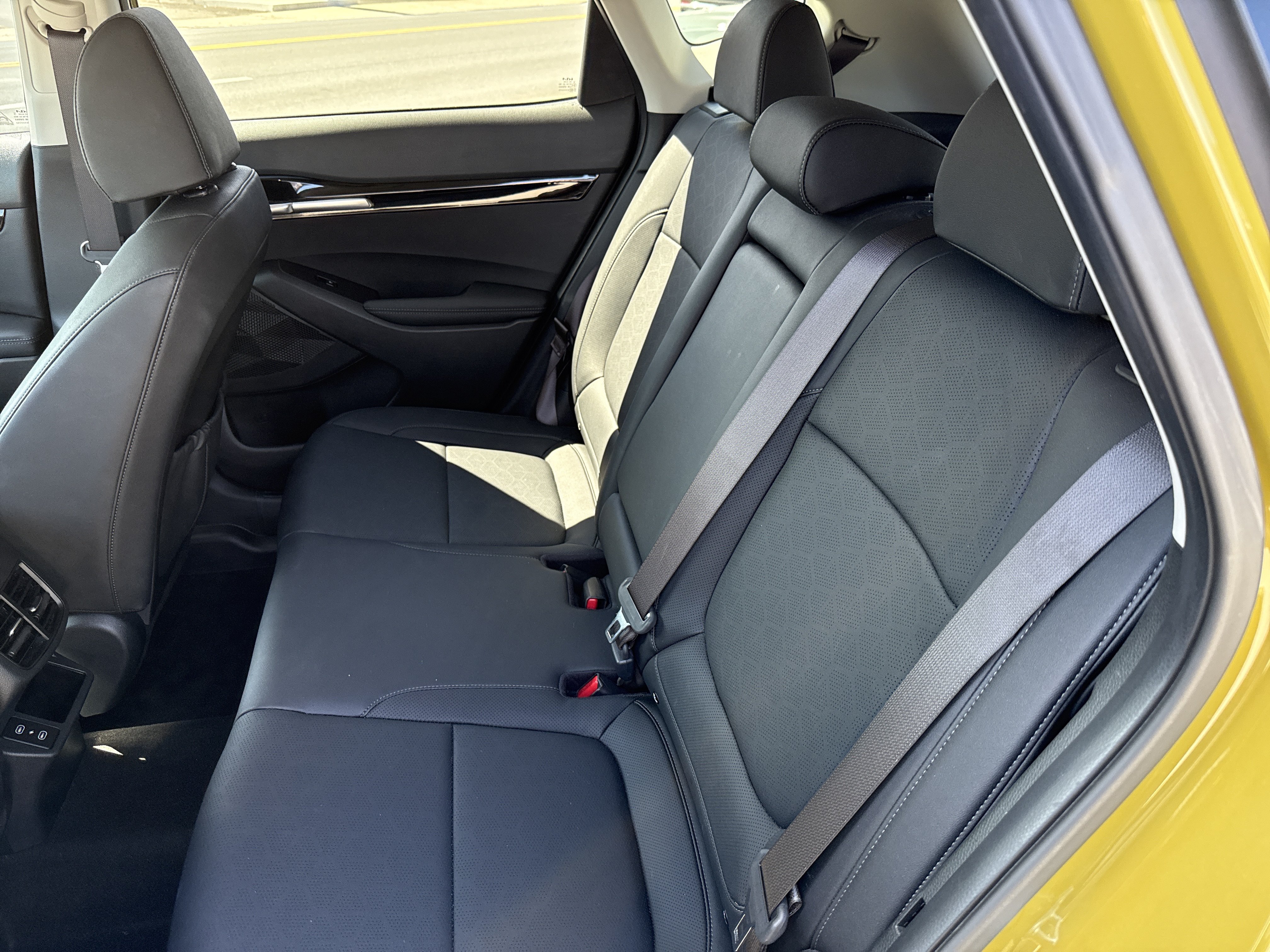 Certified 2024 Kia Seltos SX w/ SX Sunroof Package AWD/4WD image 13