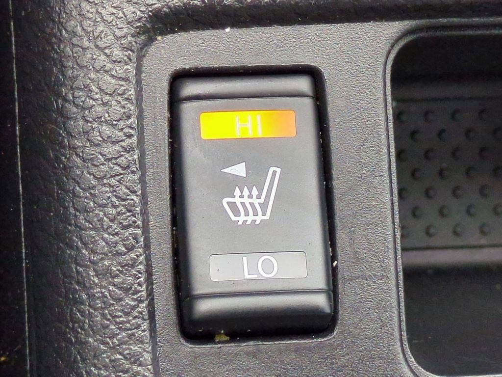 Used 2019 Nissan Rogue SV image 23