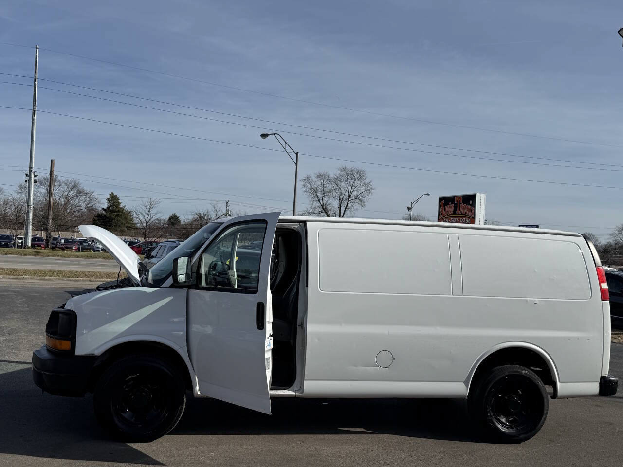 Used 2012 Chevrolet Express 2500 RWD image 19