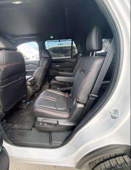 Used 2023 Honda Pilot TrailSport image 7
