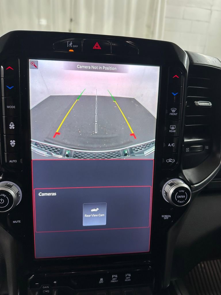 Used 2025 RAM 1500 Laramie w/ Laramie Southwest Edition image 24