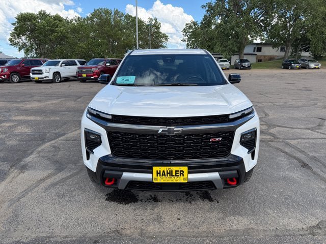 Used 2024 Chevrolet Traverse Z71 w/ LPO, Floor Liner Package AWD/4WD image 3