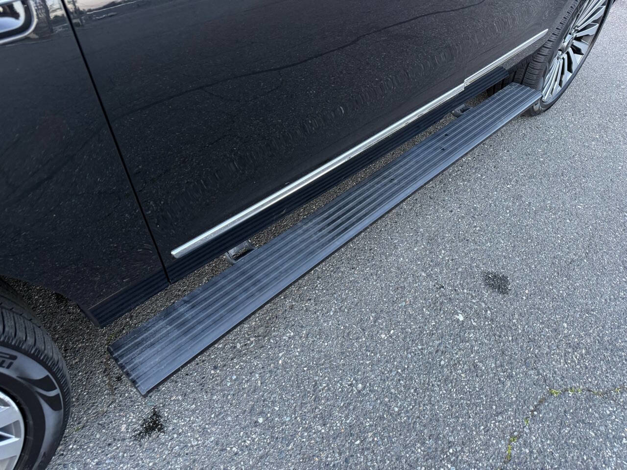Used 2018 Lincoln Navigator Reserve AWD/4WD image 26