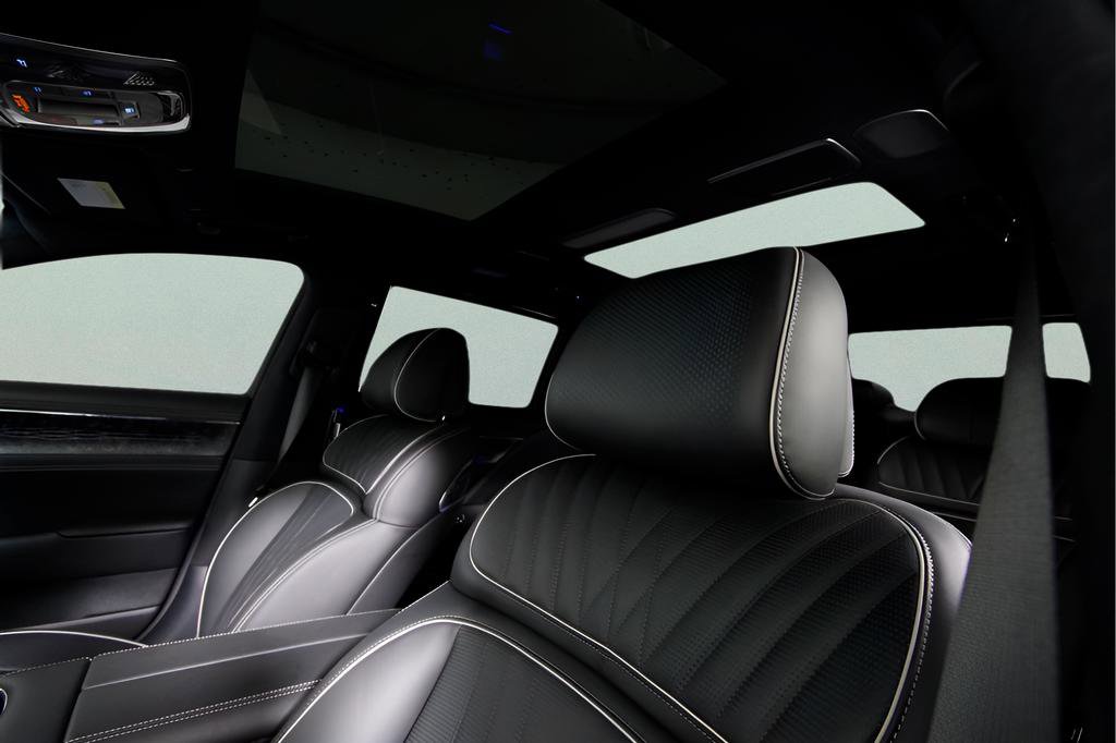 Used 2024 Genesis G90 3.5T image 12