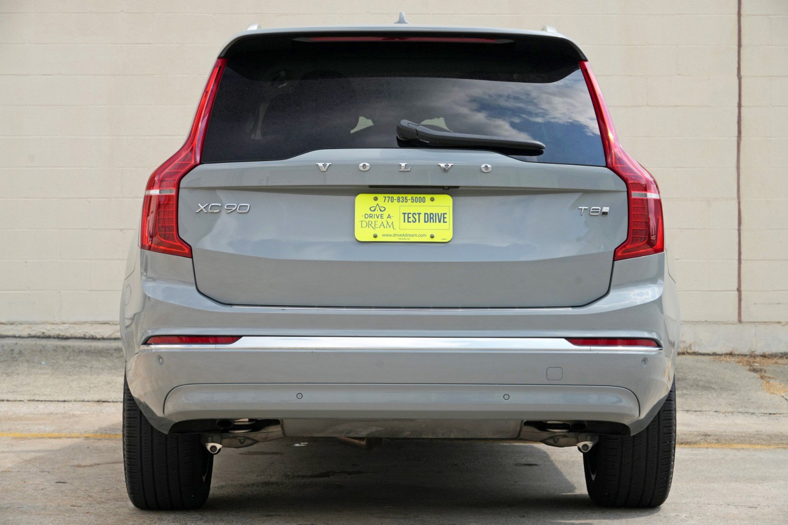 Used 2025 Volvo XC90 T8 Plus w/ Protection Package Premier AWD/4WD image 11