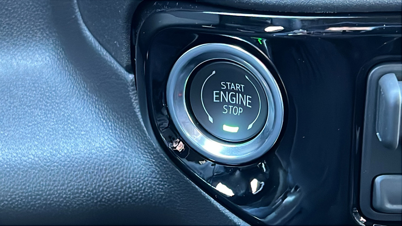 New 2026 Chevrolet Silverado 1500 ZR2 image 30