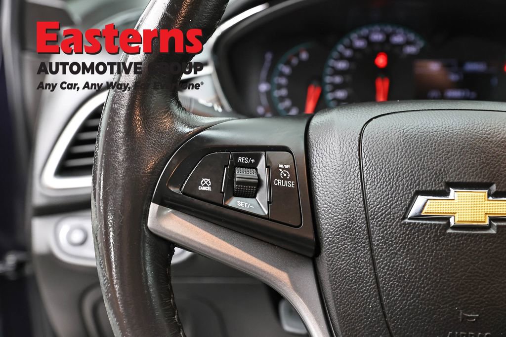 Used 2021 Chevrolet Trax LT w/ Driver Confidence Package image 15