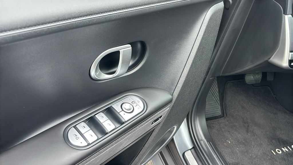 Used 2024 Hyundai Ioniq 5 Limited AWD/4WD image 14