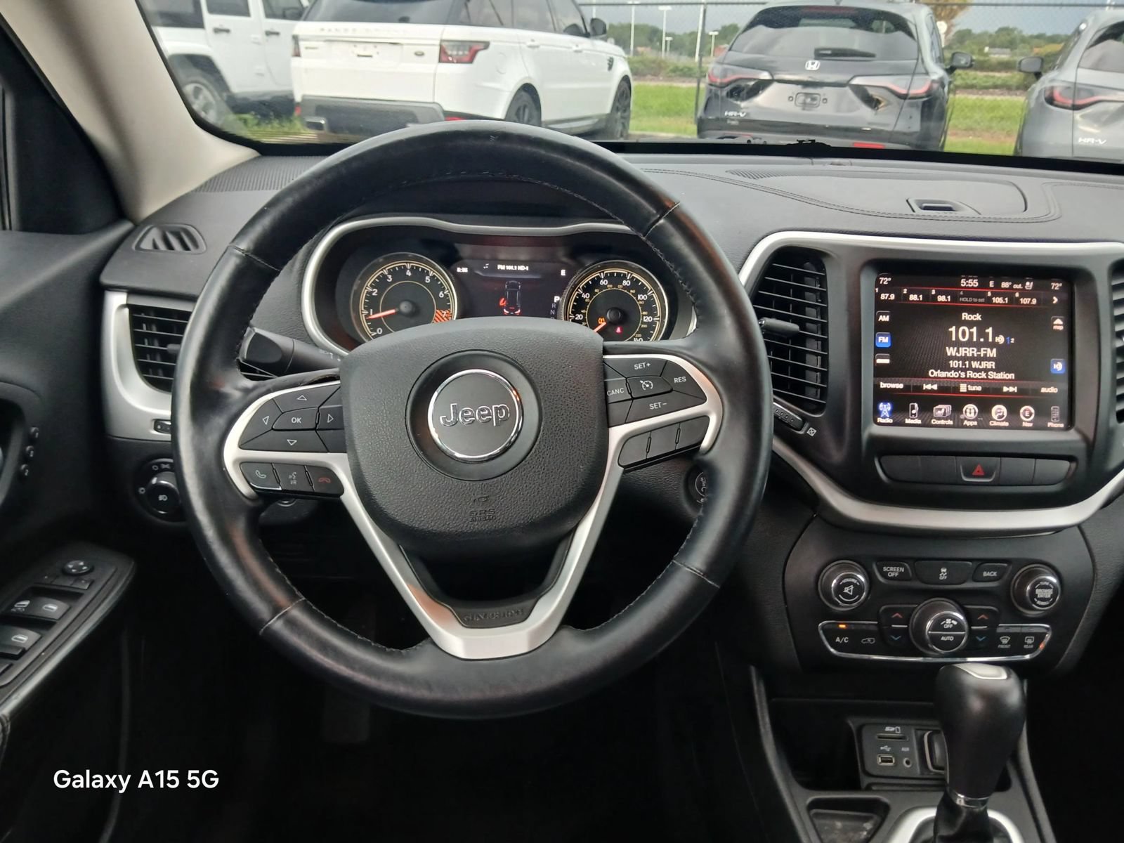 Used 2014 Jeep Cherokee Limited w/ Luxury Group FWD image 23