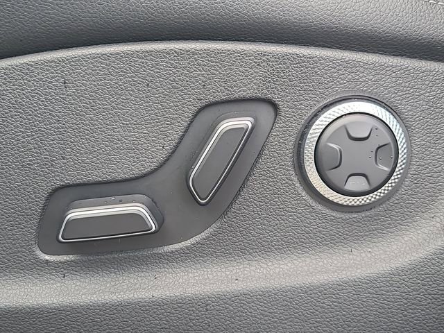 Used 2026 Genesis GV70 2.5T image 19