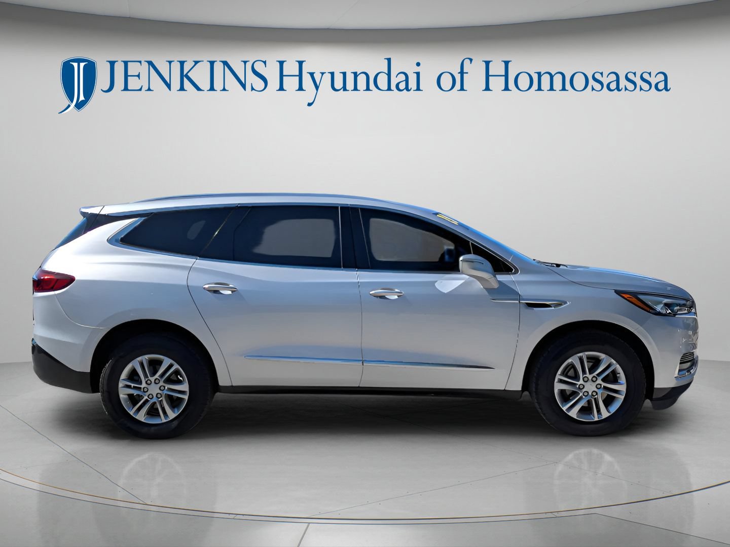 Used 2020 Buick Enclave Premium w/ Trailering Package, 5000 lbs. AWD/4WD image 2