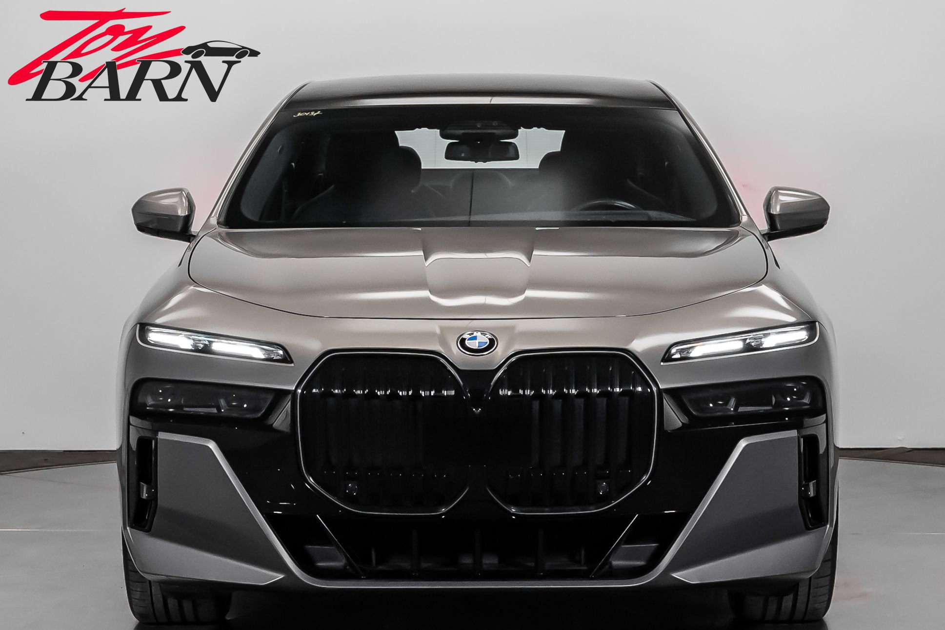 Used 2024 BMW 760i xDrive w/ Executive Package image 8