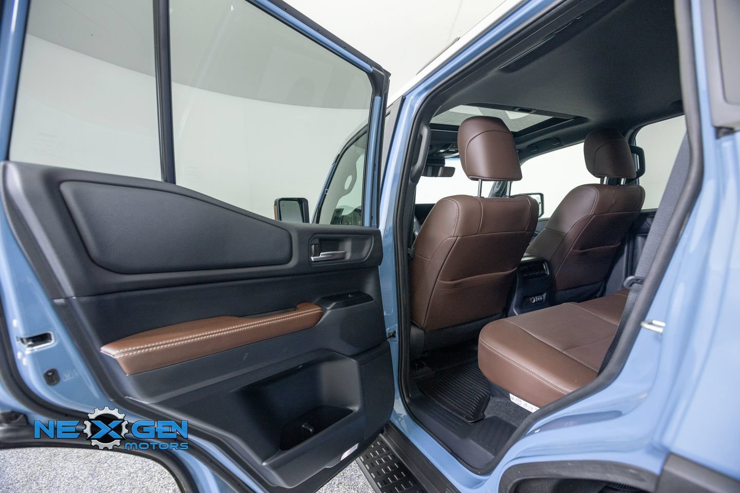Used 2025 Toyota Land Cruiser AWD/4WD image 28