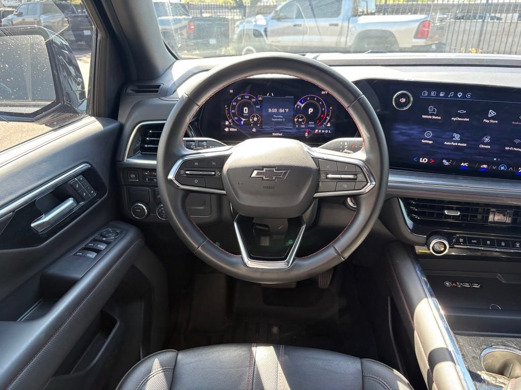 Used 2025 Chevrolet Suburban RST RWD image 8
