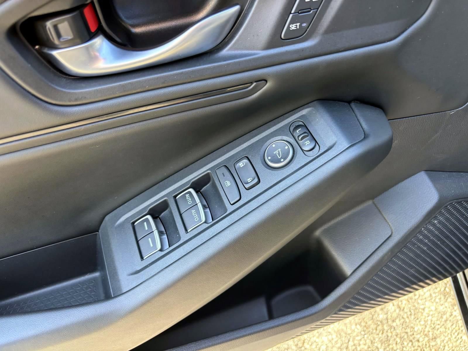 Used 2023 Honda Accord EX-L image 13