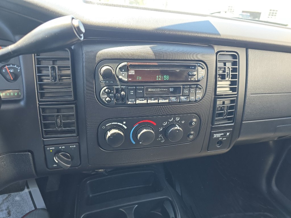 Used 2004 Dodge Dakota SLT w/ PWR Convenience Group AWD/4WD image 20