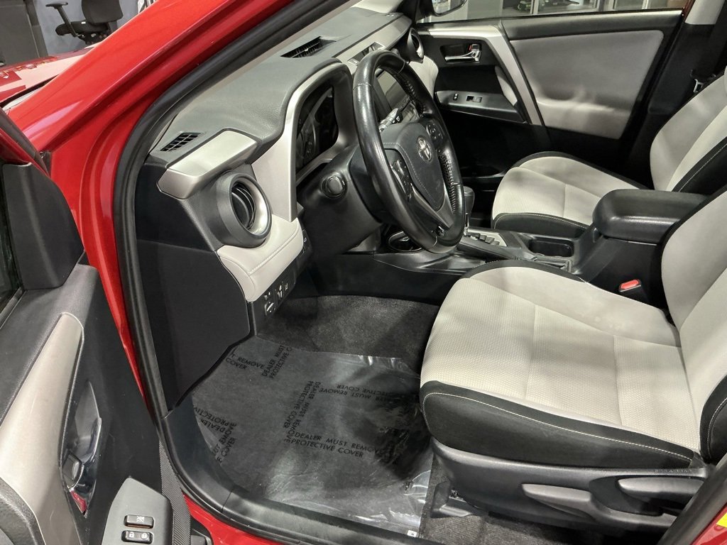 Used 2017 Toyota RAV4 XLE image 3