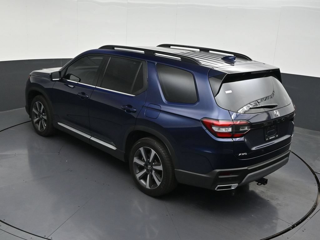Used 2025 Honda Pilot Touring image 18