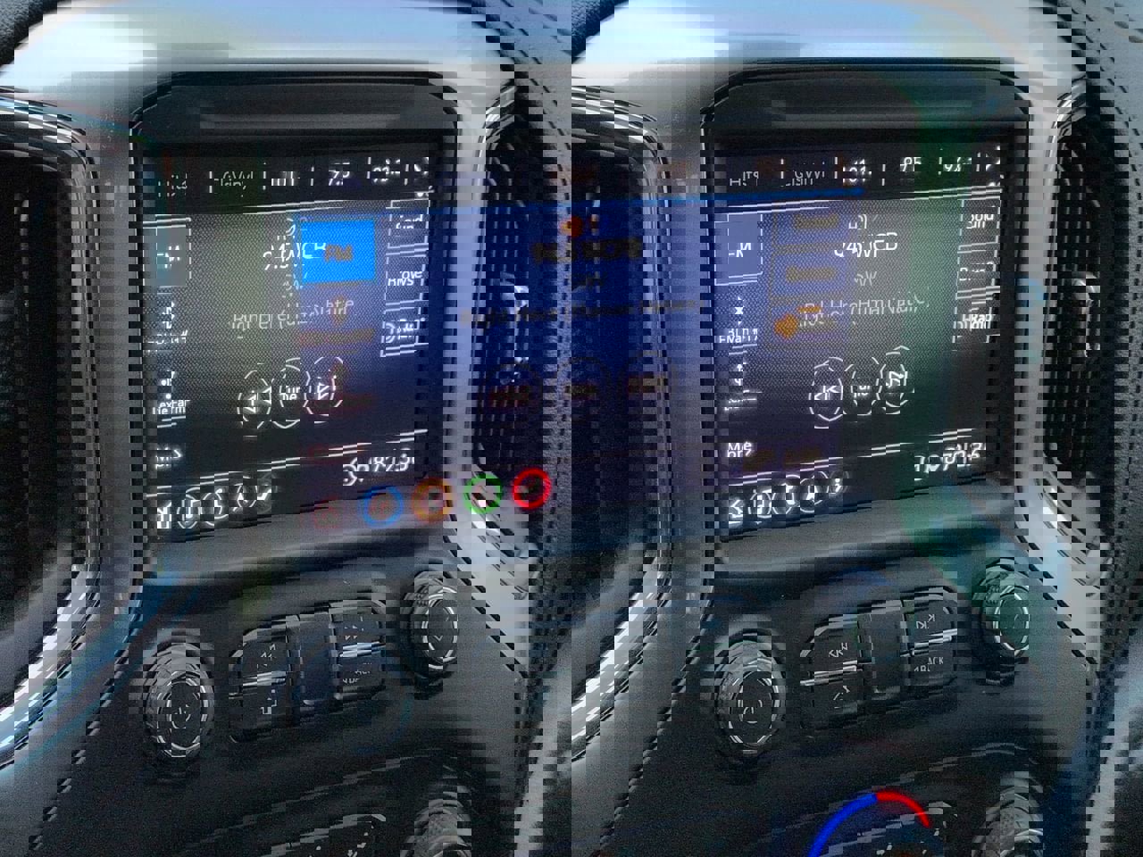 Used 2020 Chevrolet Silverado 1500 LTZ w/ LTZ Premium Package image 15