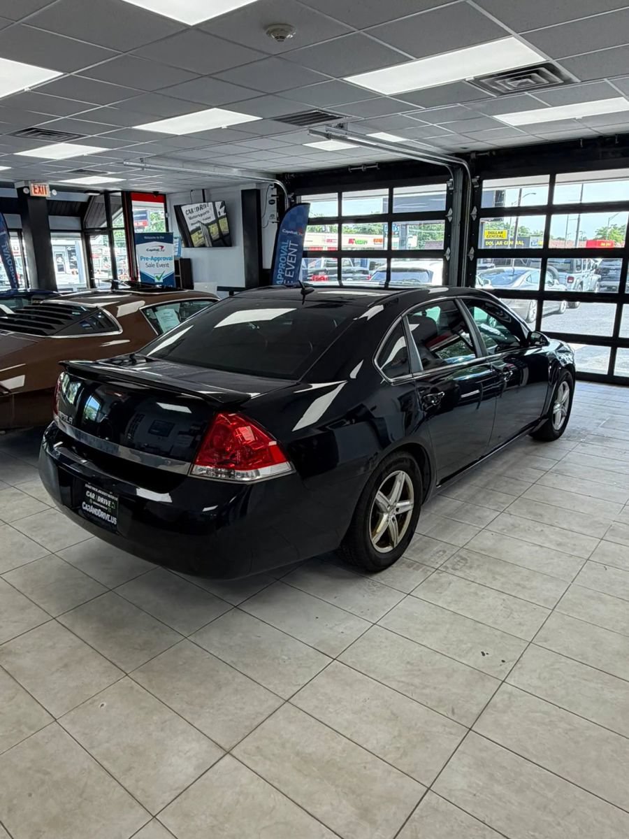 Used 2008 Chevrolet Impala LT w/ Luxury Edition Package FWD image 4