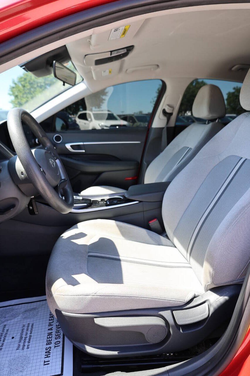 Used 2022 Hyundai Sonata SE FWD image 13