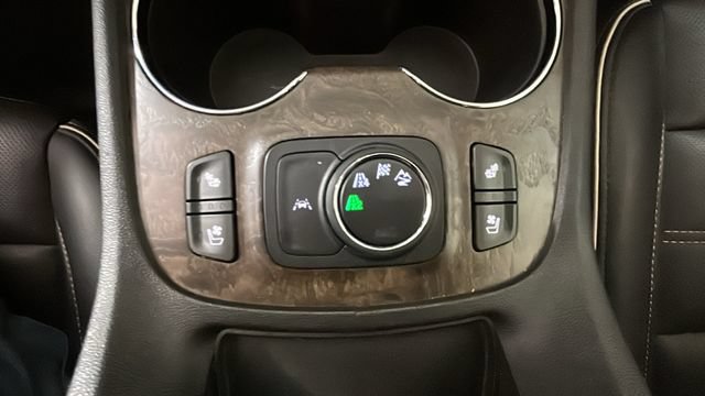 Used 2021 GMC Acadia Denali AWD/4WD image 21